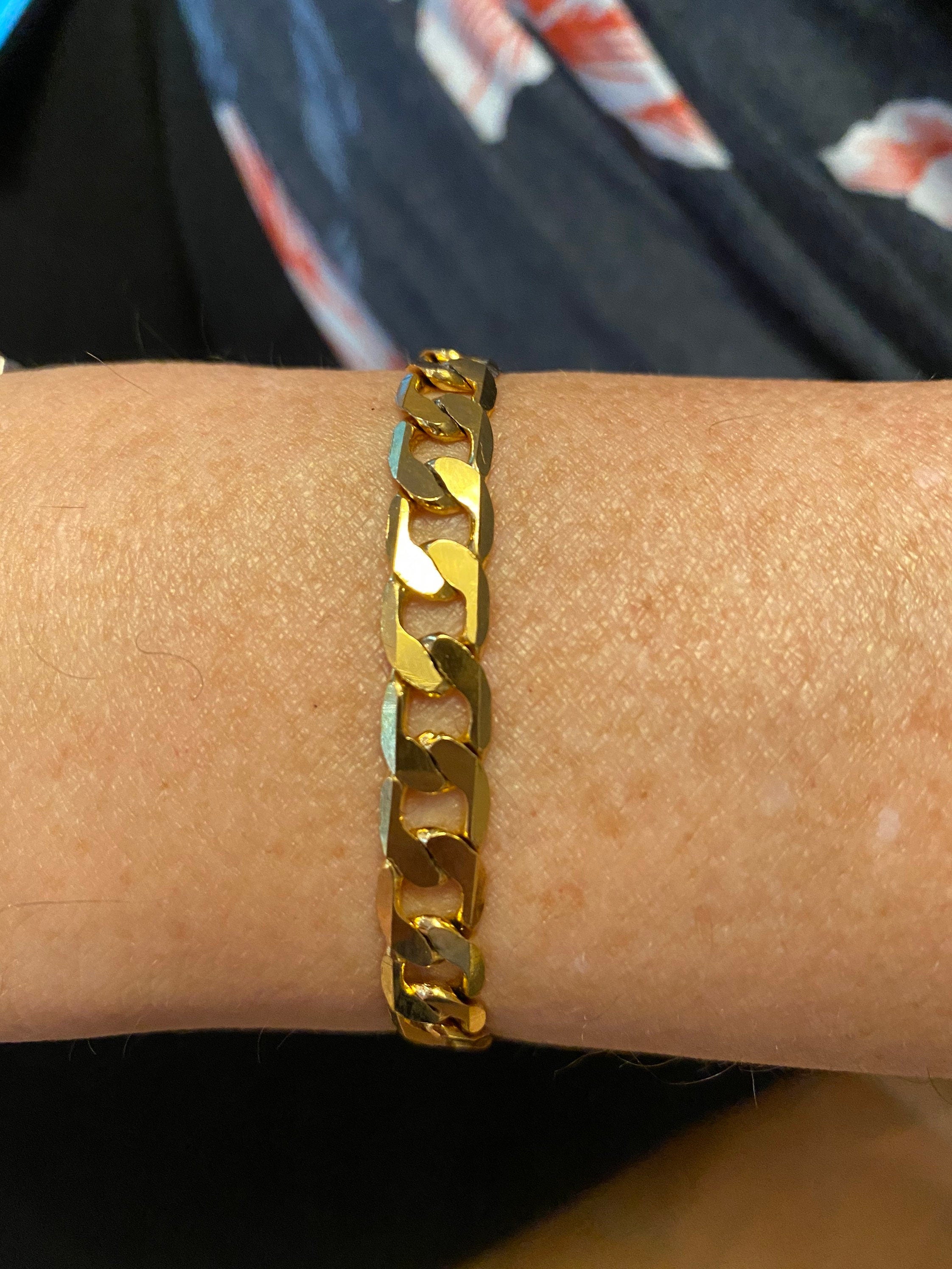 18K gold filled Cuban Link Braclets. Gold. Any length!