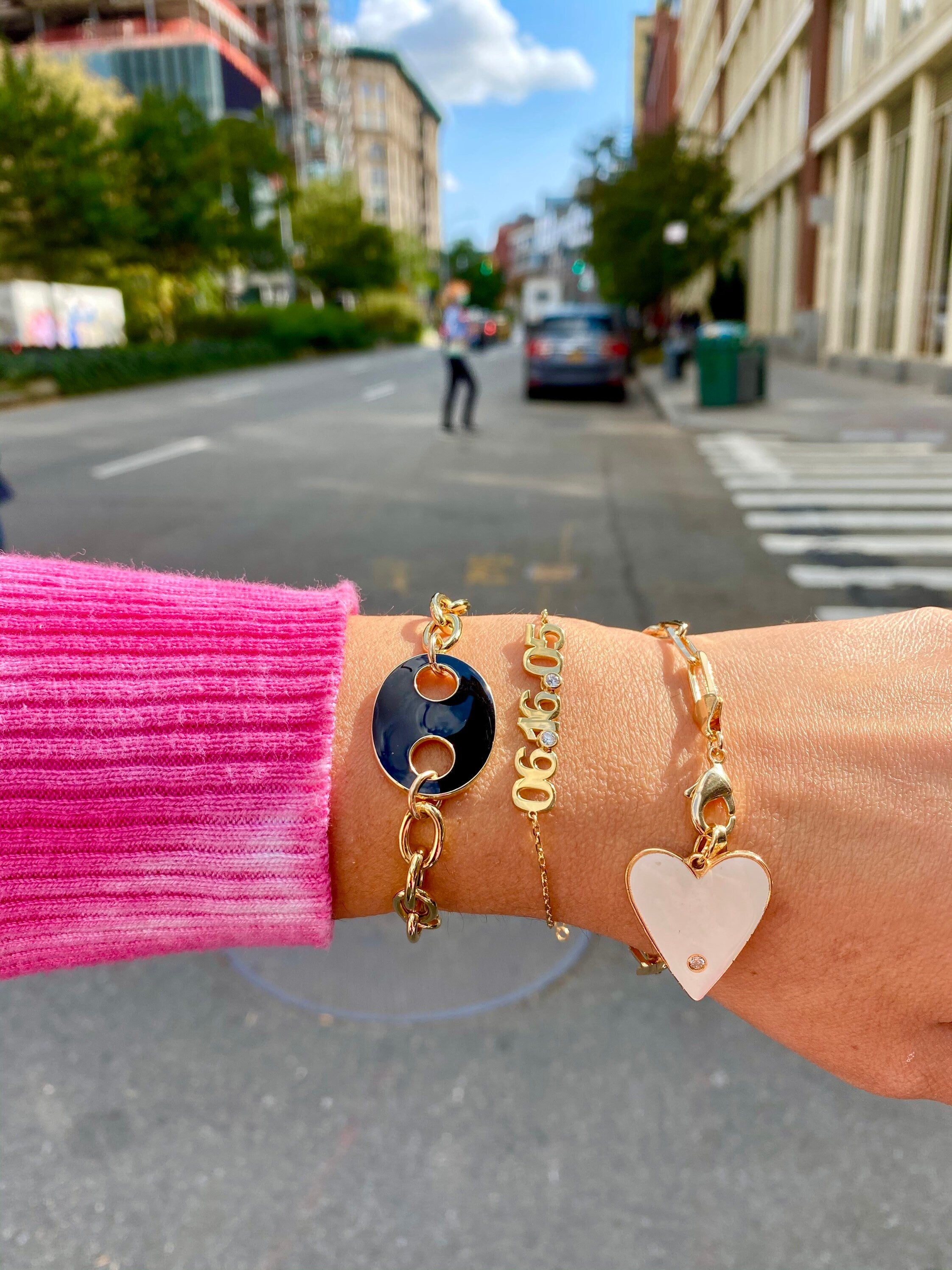 18K medium gold filled paper clip chain bracelet with jumbo enamel heart. Chain bracelets with charm. Gold-filled charm bracelet