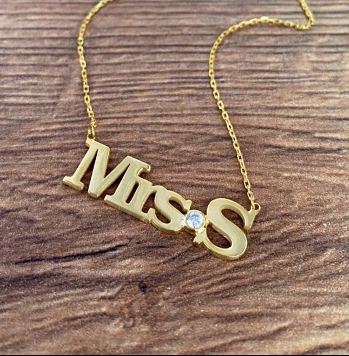 Custom necklace for teachers with a bezel stone. Personalized necklace choker For teachers. Teacher appreciation gifts. Mrs. Necklace