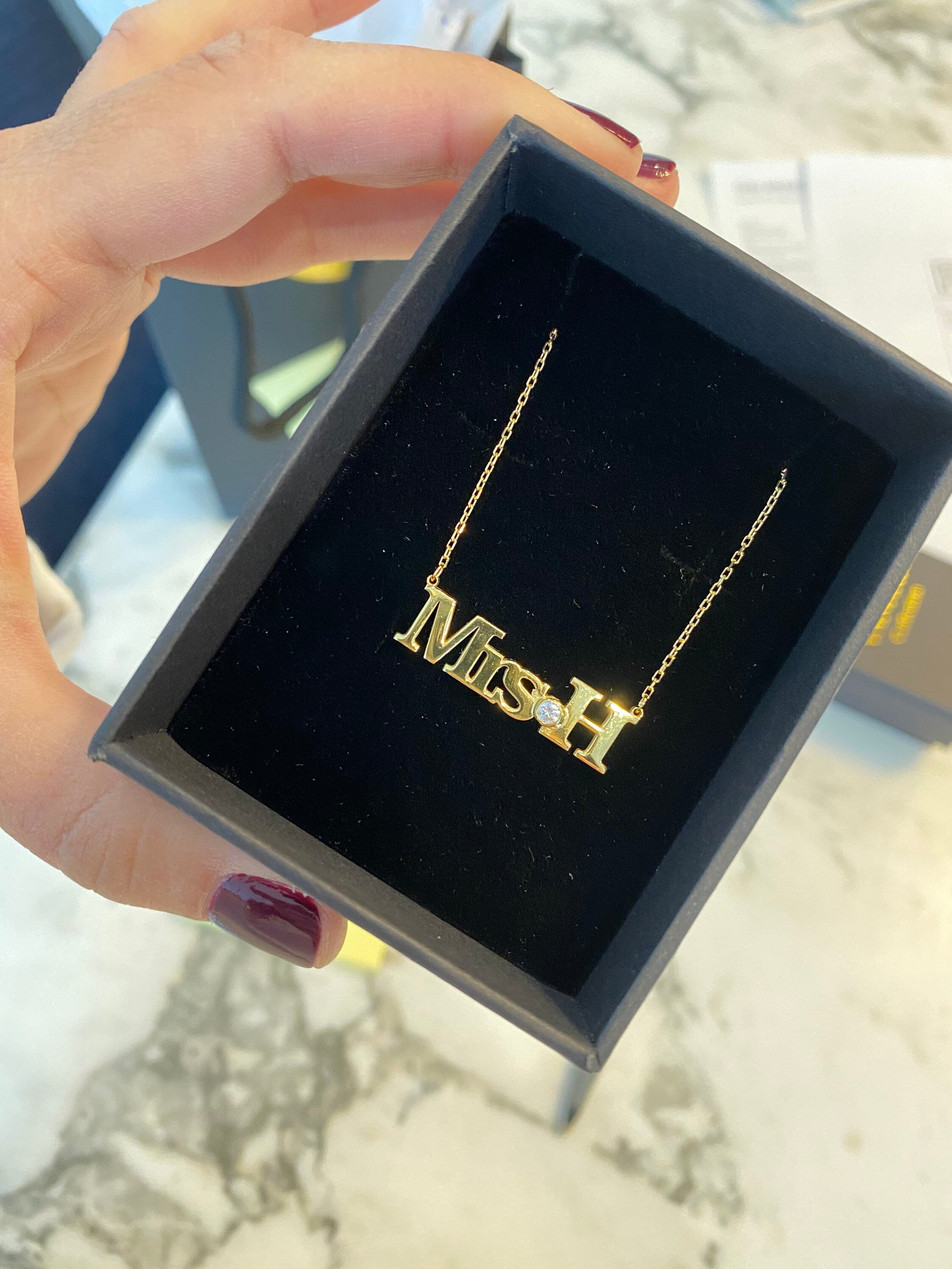 Custom necklace for teachers with a bezel stone. Personalized necklace choker For teachers. Teacher appreciation gifts. Mrs. Necklace