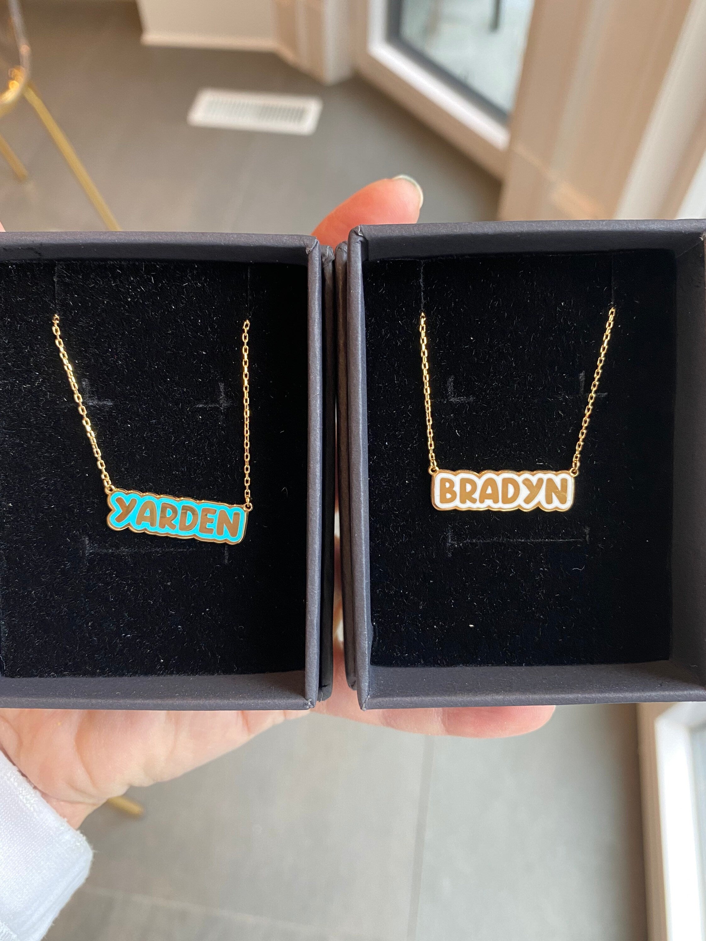 Enamel Outline Bubble Nameplate Necklace | Enamel Hebrew Name Necklace | Personalized enamel Jewelry | Arabic name necklace