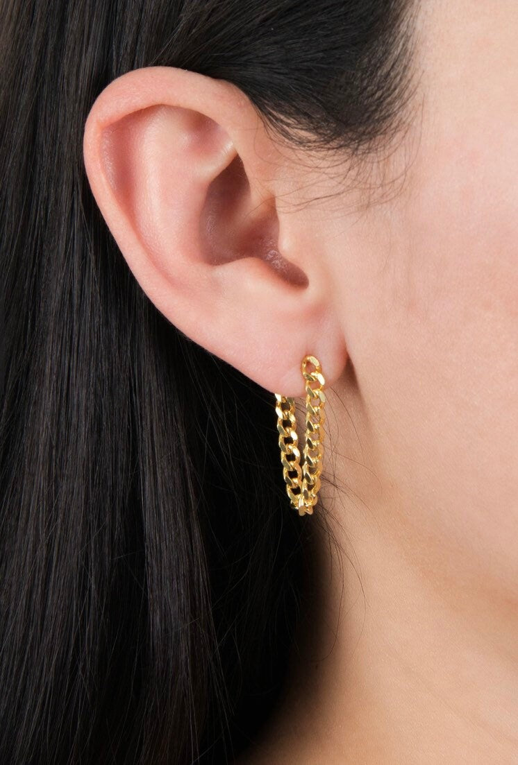 Chunky curb chain earrings. Chain link earrings. Cuban link chain earrings. Sterling silver gold plated. Curb chain drop earring.