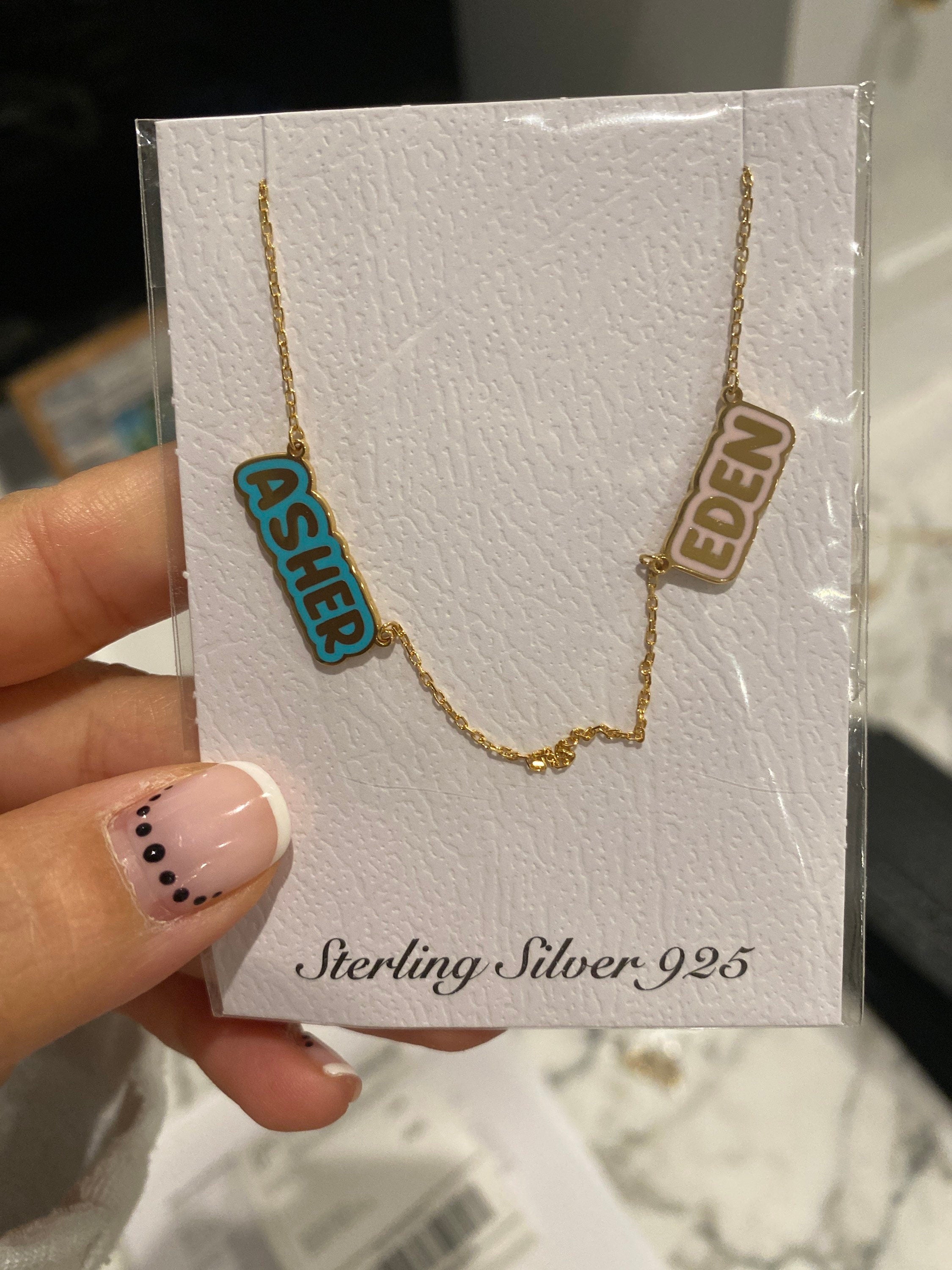 Enamel outline bubble Daisy mommy necklace with 1 2 3 4 5 6 names. Mom necklace. Mother’s necklace. Names necklace. Mommy bubble necklace.