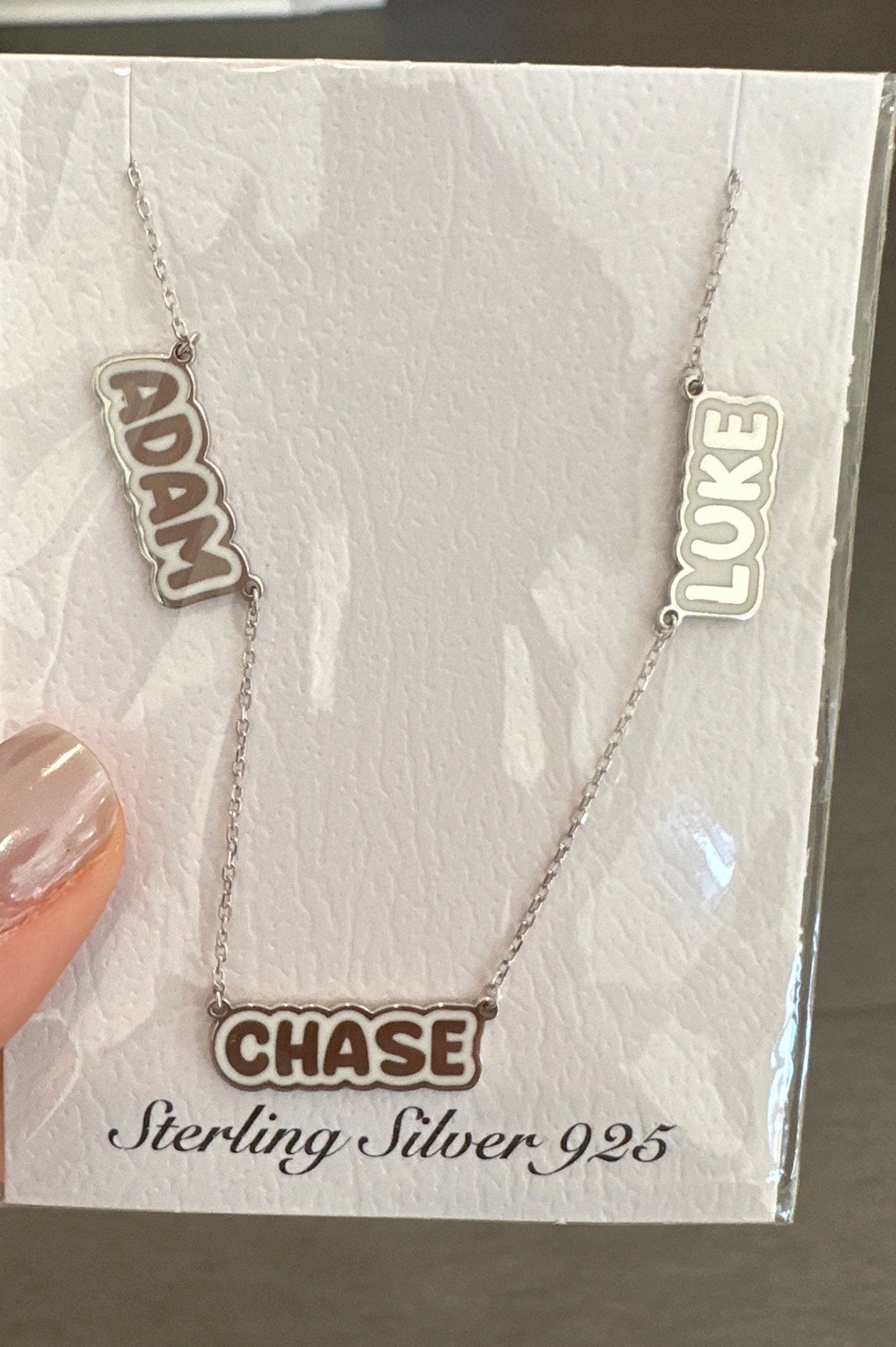 Enamel outline bubble Daisy mommy necklace with 1 2 3 4 5 6 names. Mom necklace. Mother’s necklace. Names necklace. Mommy bubble necklace.