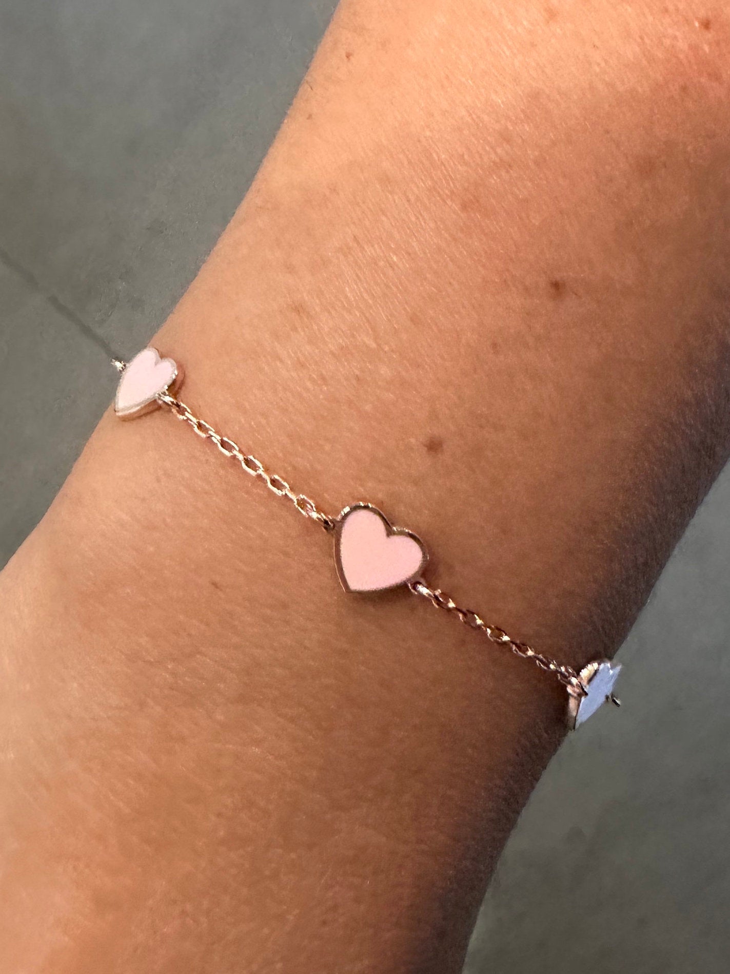 Mini enamel hearts baby bracelet. enamel heart bracelet. Kids bracelet. Pretty bracelet. Little girl bracelet. Heart jewelry. Baby jewelry.