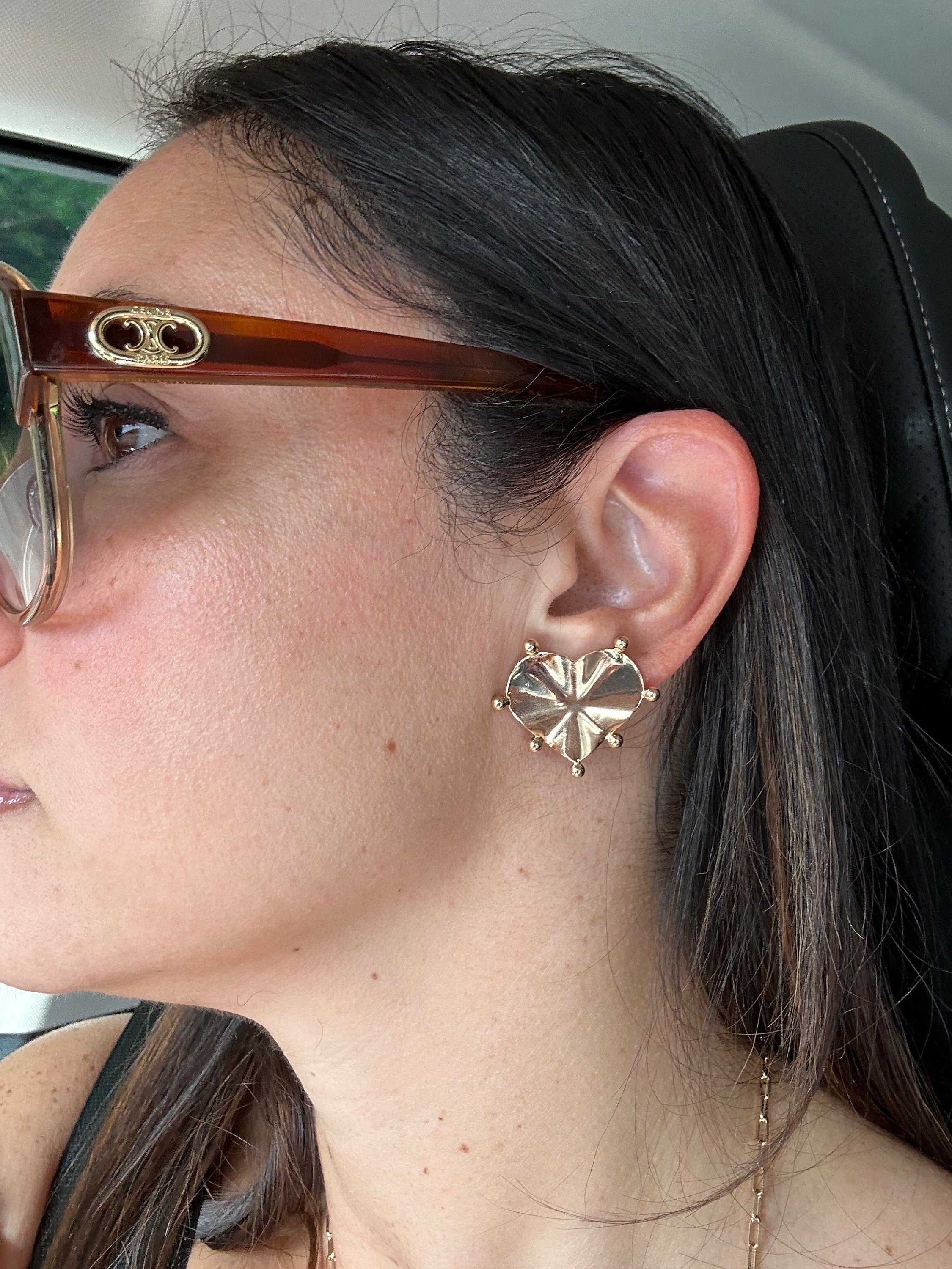 18K gold filled XL heart earrings. Arielle charnas earrings. Jumbo heart earrings. Trendy earrings. Statement earrings.