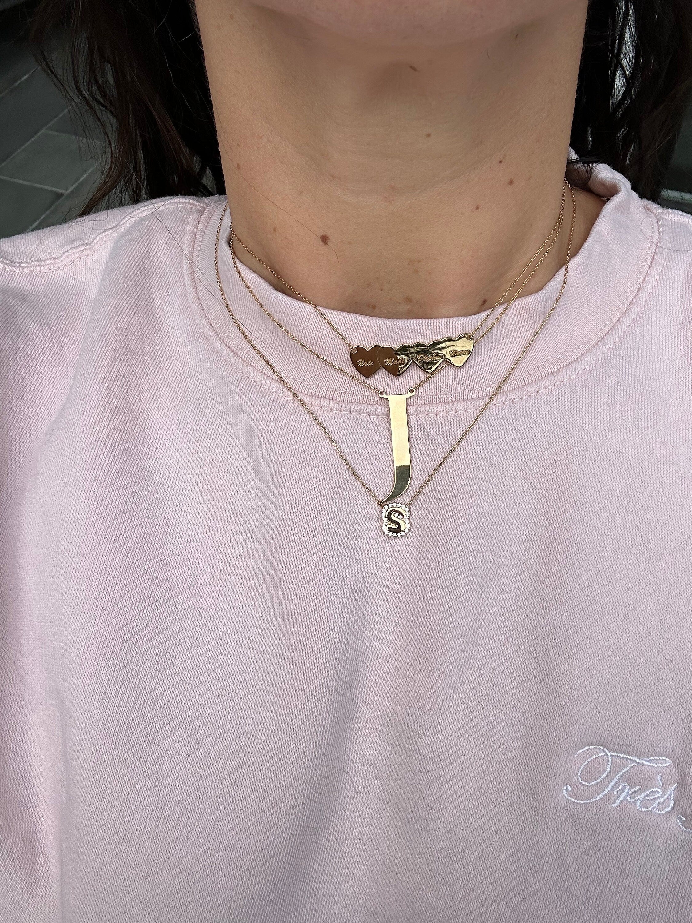 Engraved hearts mommy necklace by Kathy Hilton | Hearts letters / initials necklace| engraved Mommy necklace with hearts