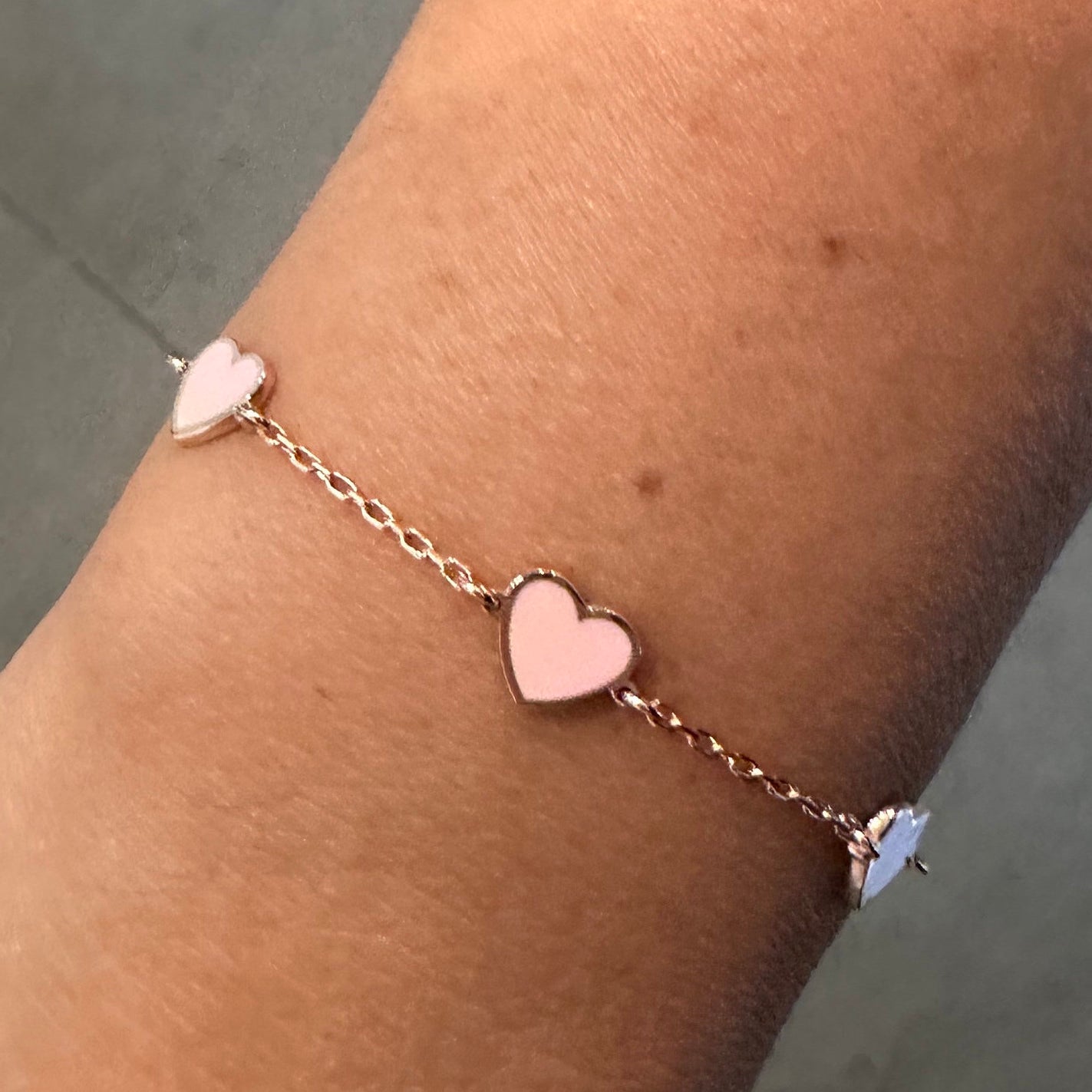 Mini enamel hearts baby bracelet. enamel heart bracelet. Kids bracelet. Pretty bracelet. Little girl bracelet. Heart jewelry. Baby jewelry.
