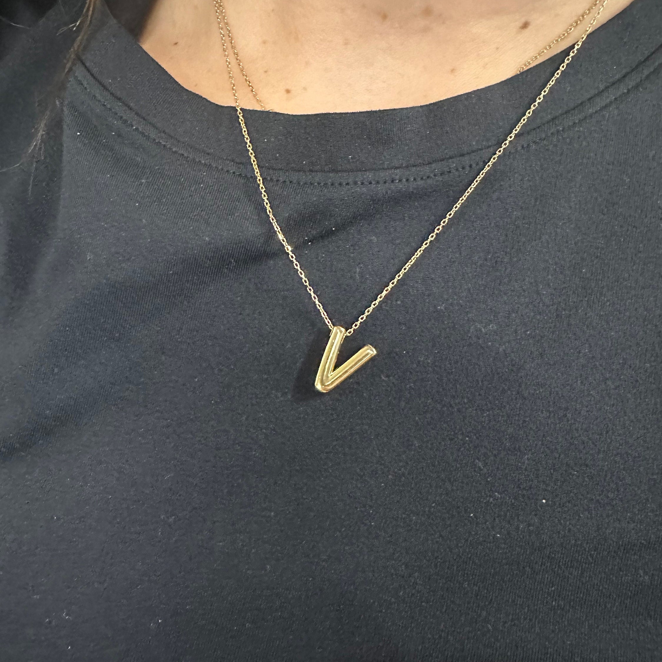 personalized large 3D bubble initial necklace. Custom 3D bubble initial necklace. Personalized bubble initial necklace.